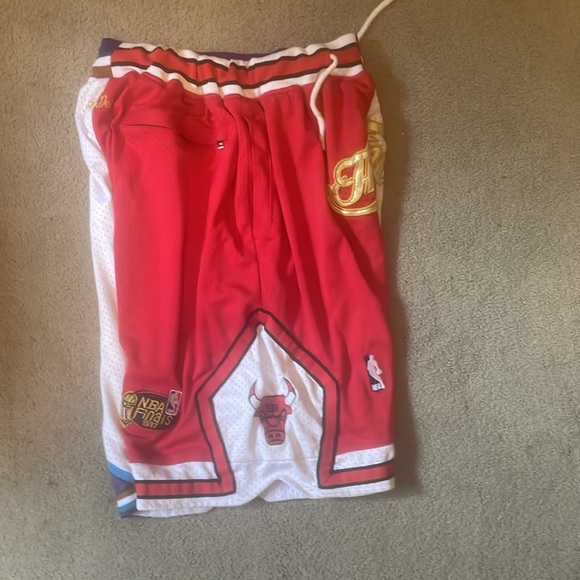 Large Just Don 1997 NBA Finals Shorts Bulls vs Jazz - Picture 7 of 7